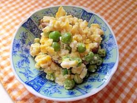 こうや豆腐のふくめ煮でグリーンピースの卵とじ